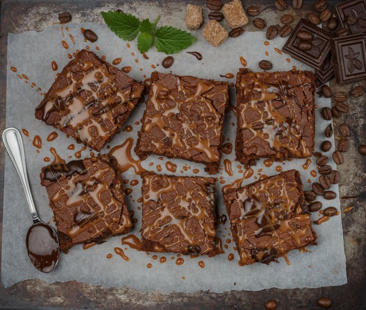 Flourless Sweet Plantain Brownie with Caramel Sauce and Sea Salt - elrestaurante.com