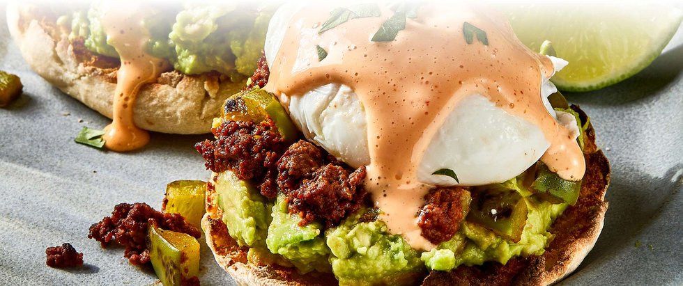 Performancefoodservice-Recipes-Chorizo_Eggs_Benedict-herofull.jpg