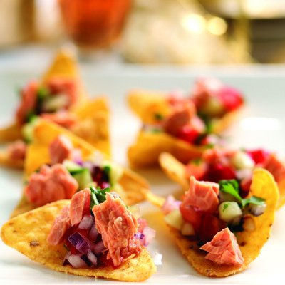 Wild Alaska Salmon Salsa with Tortillas - elrestaurante.com