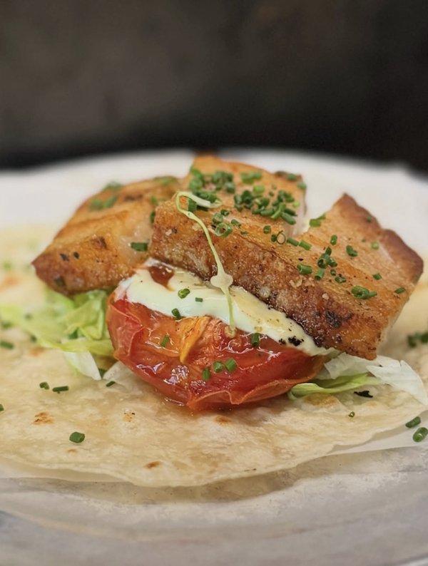 Taco de panceta de cerdo de Resident Taqueria.png